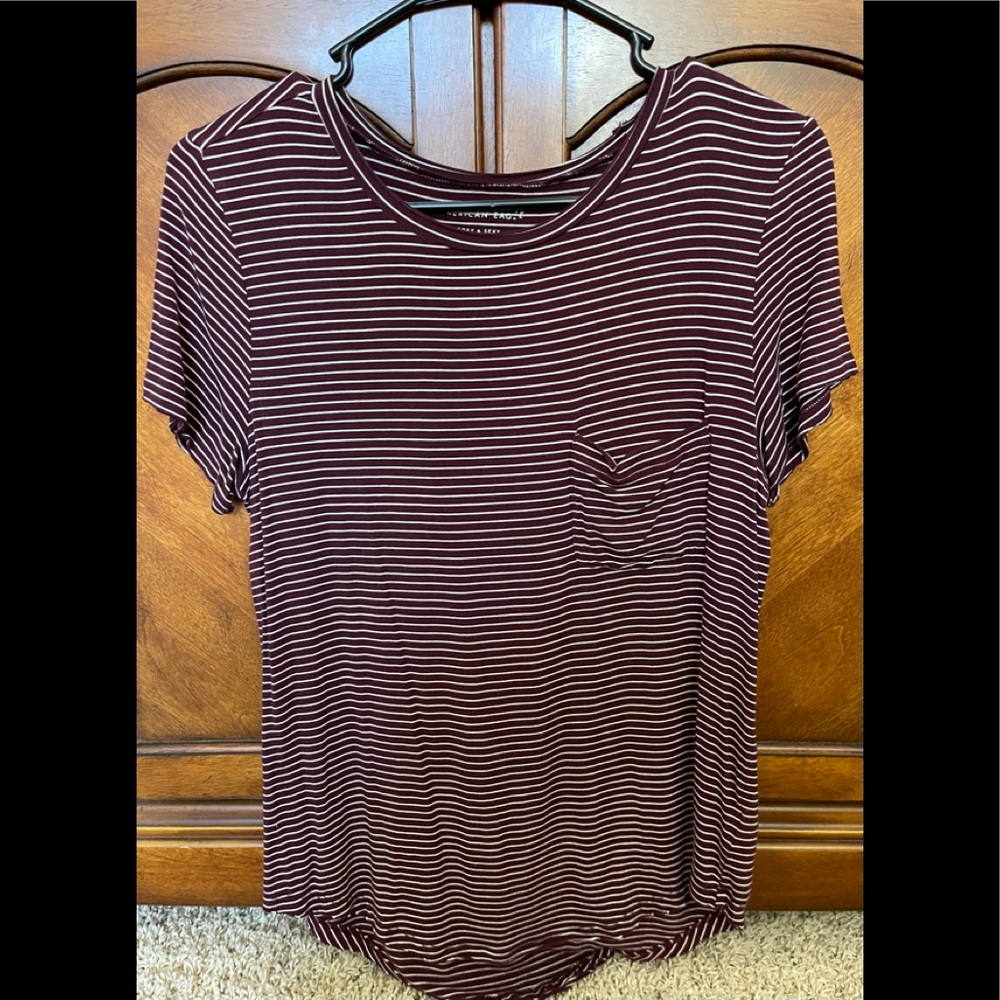 American Eagle. Short sleeve tee. Size medium.
